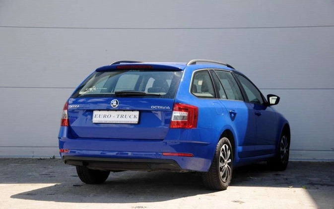Skoda Octavia cena 43900 przebieg: 143000, rok produkcji 2018 z Uniejów małe 92